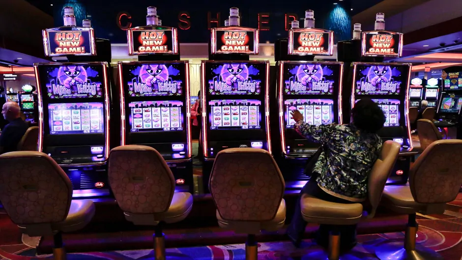 casino gambling slot machine - Choose the Slots to Win - Greatest Slot Equipment Payouts