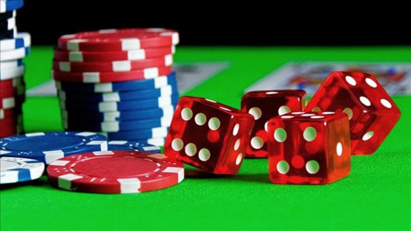 CasinoGambling2 - Cash the executives to Win Live Blackjack Benefit