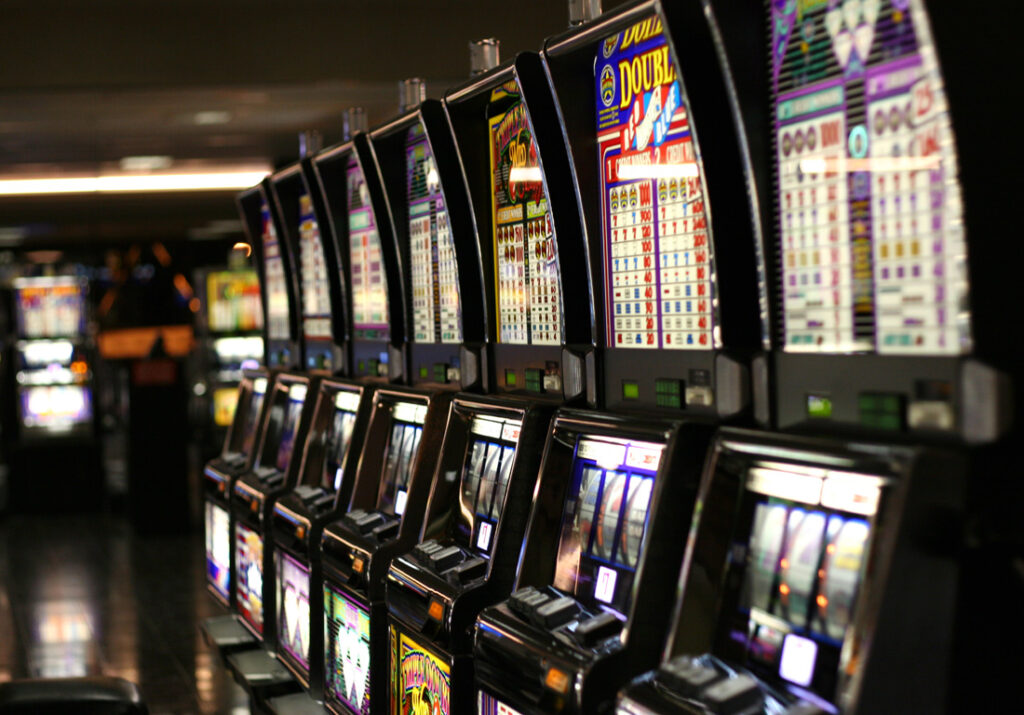 Las Vegas slot machines 1024x715 - Know the Important Guide before Playing Internet Gacor Slots